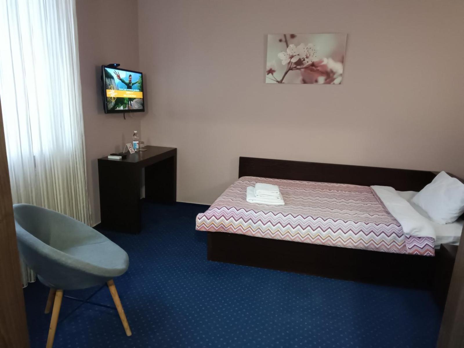 Gosudar Hotel Kropyvnytskyi Ngoại thất bức ảnh