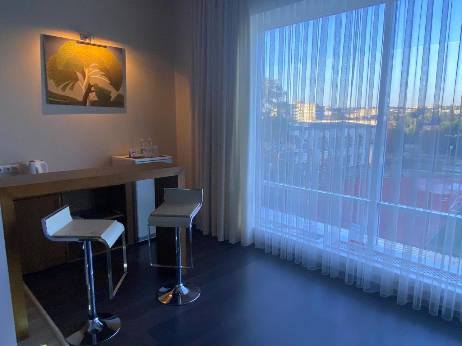 Gosudar Hotel Kropyvnytskyi Ngoại thất bức ảnh